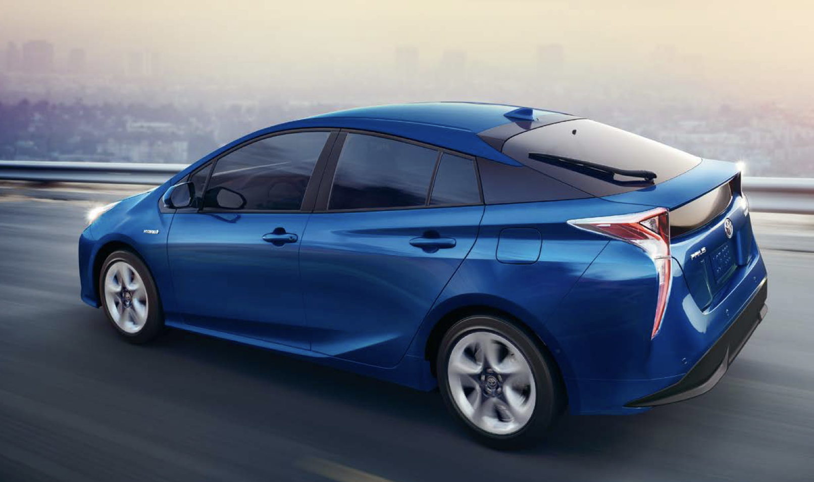 プリウス – ZVW50【「もう燃費だけの車じゃない」と言いたかった4代目】