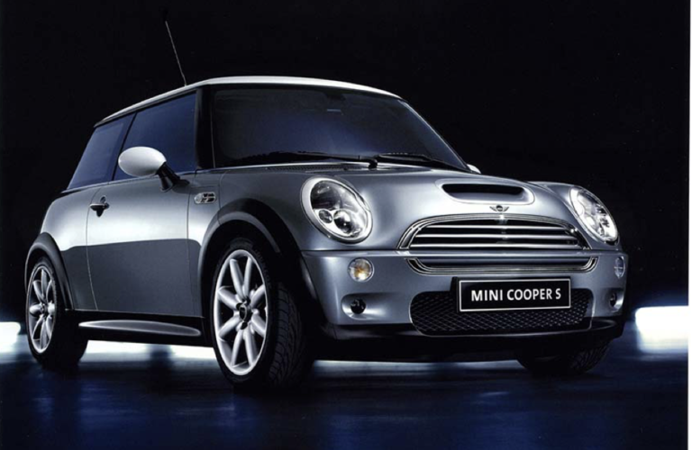 MINI Cooper S – R53【スーパーチャージャーが吠えた、復活のホットハッチ】