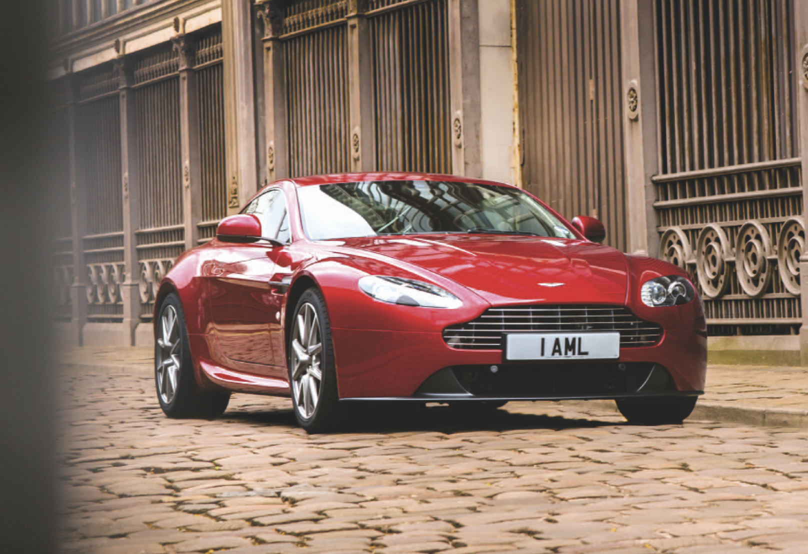 ヴァンテージ S – AM310【紳士のGTが牙を剥いた瞬間】