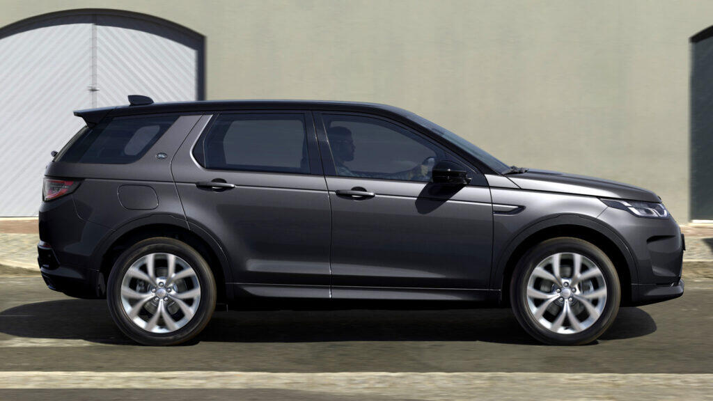 ランドローバー・ディスカバリー スポーツ12月生産終了、フリーランダーから続いた『入門SUV』系譜が幕