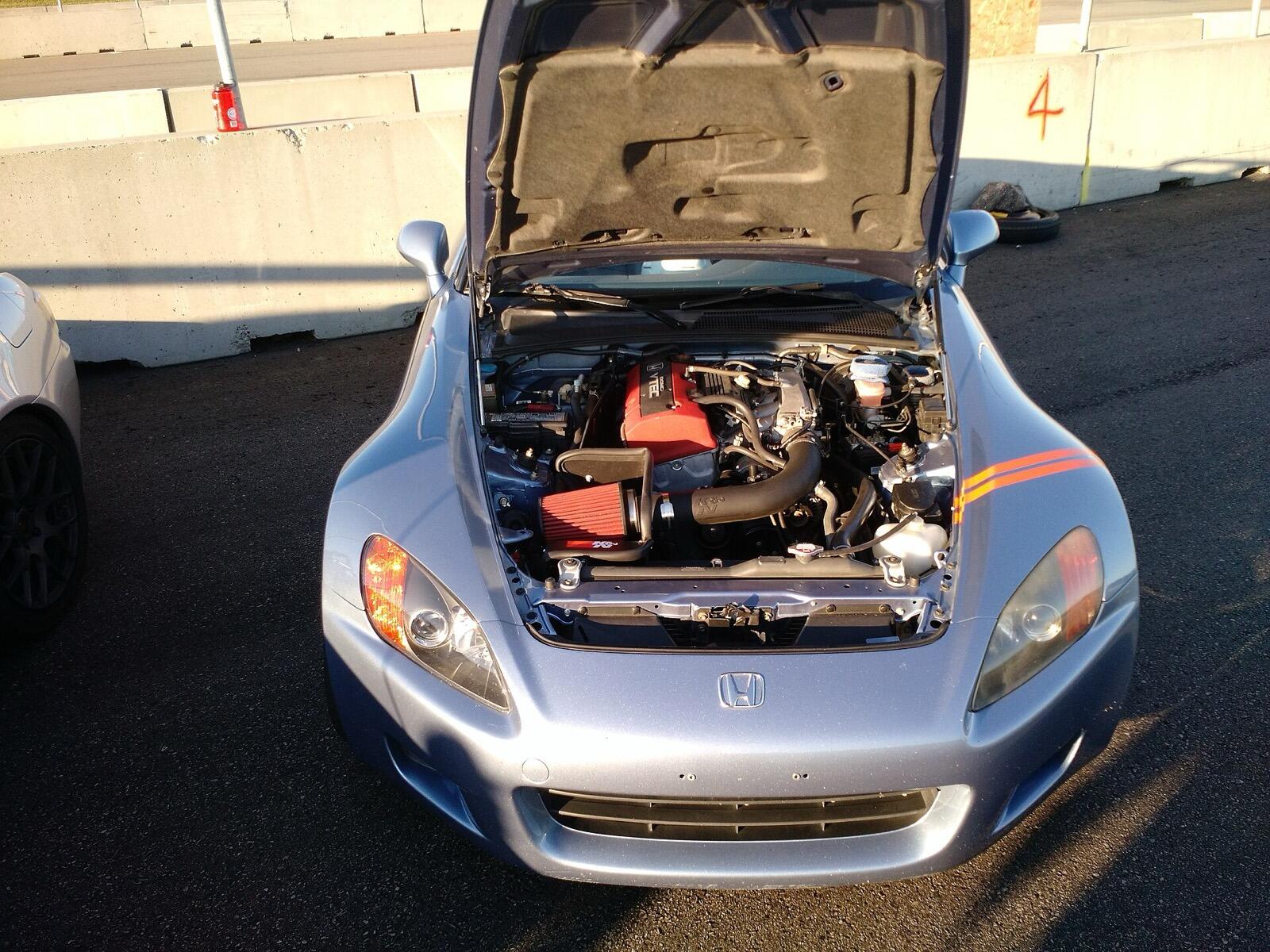 S2000（AP1/AP2）のエンジンルーム