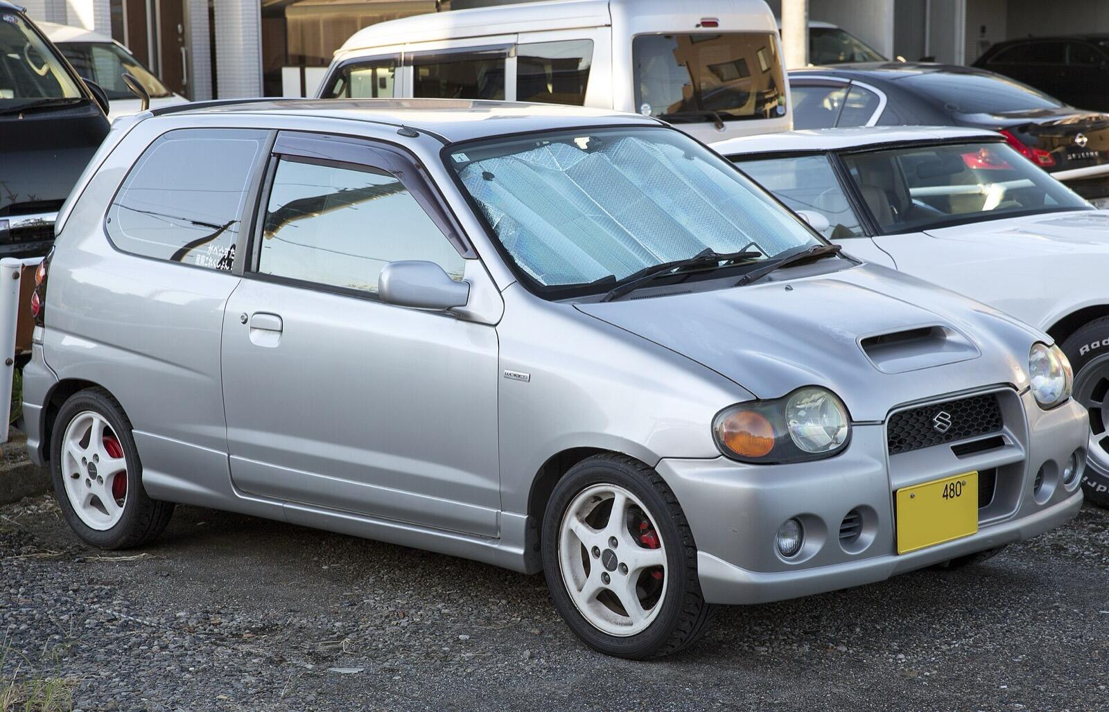 1998〜2000年型アルトワークス(HA12S/HA22S)のフロント右側