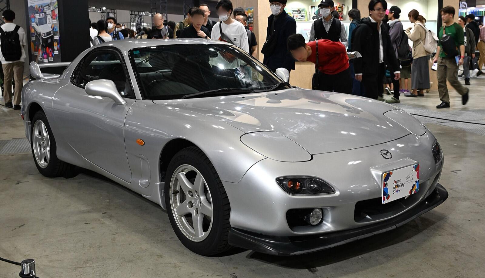 マツダ RX-7 Type RB S Package（FD3S）のフロントサイド