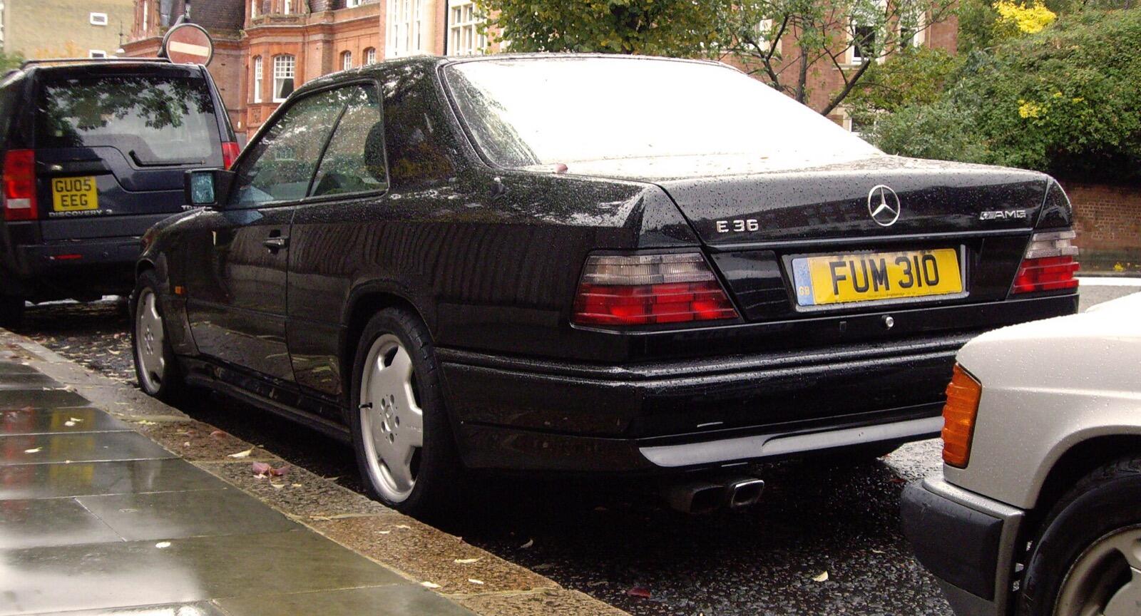 メルセデス・ベンツ E 36 AMGクーペ（C124）のリアサイド