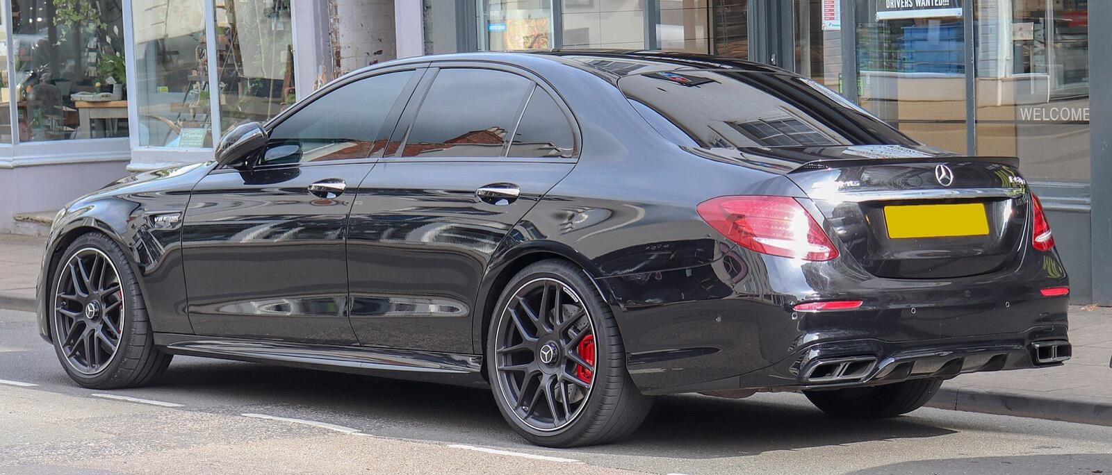 メルセデスAMG E 63 S 4MATIC+（W213）のリアサイド