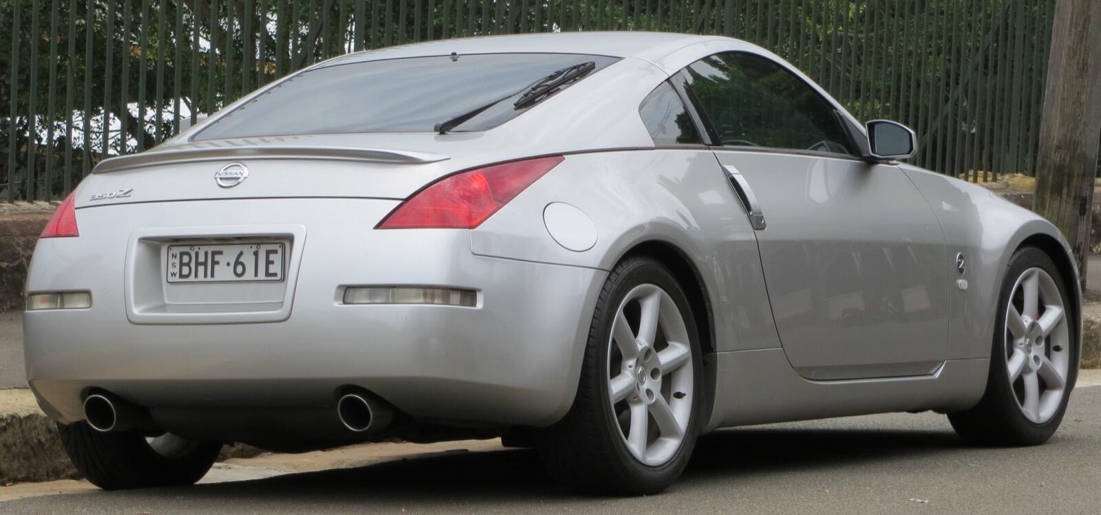 2003年型日産350Z（Z33）のリアビュー