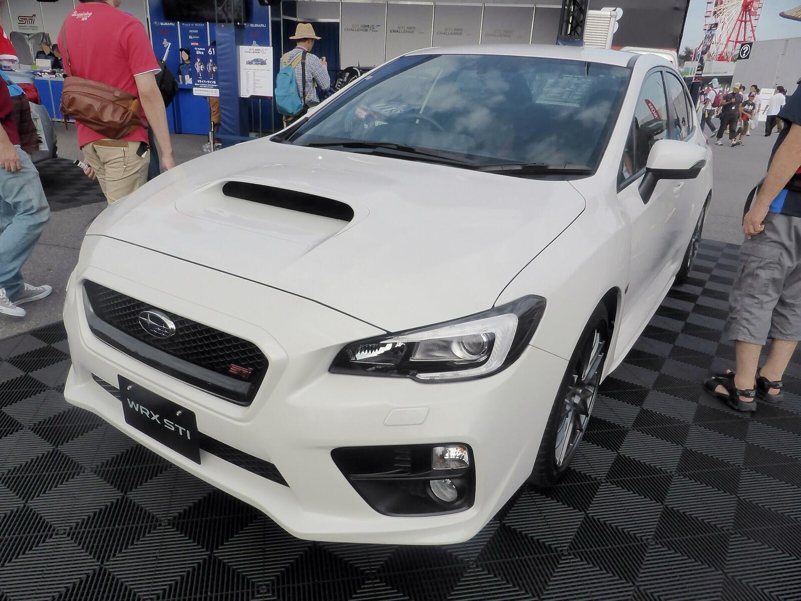 WRX STIのエクステリア