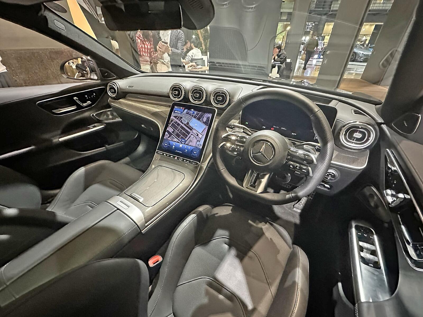 C63S E PERFORMANCEのインテリア