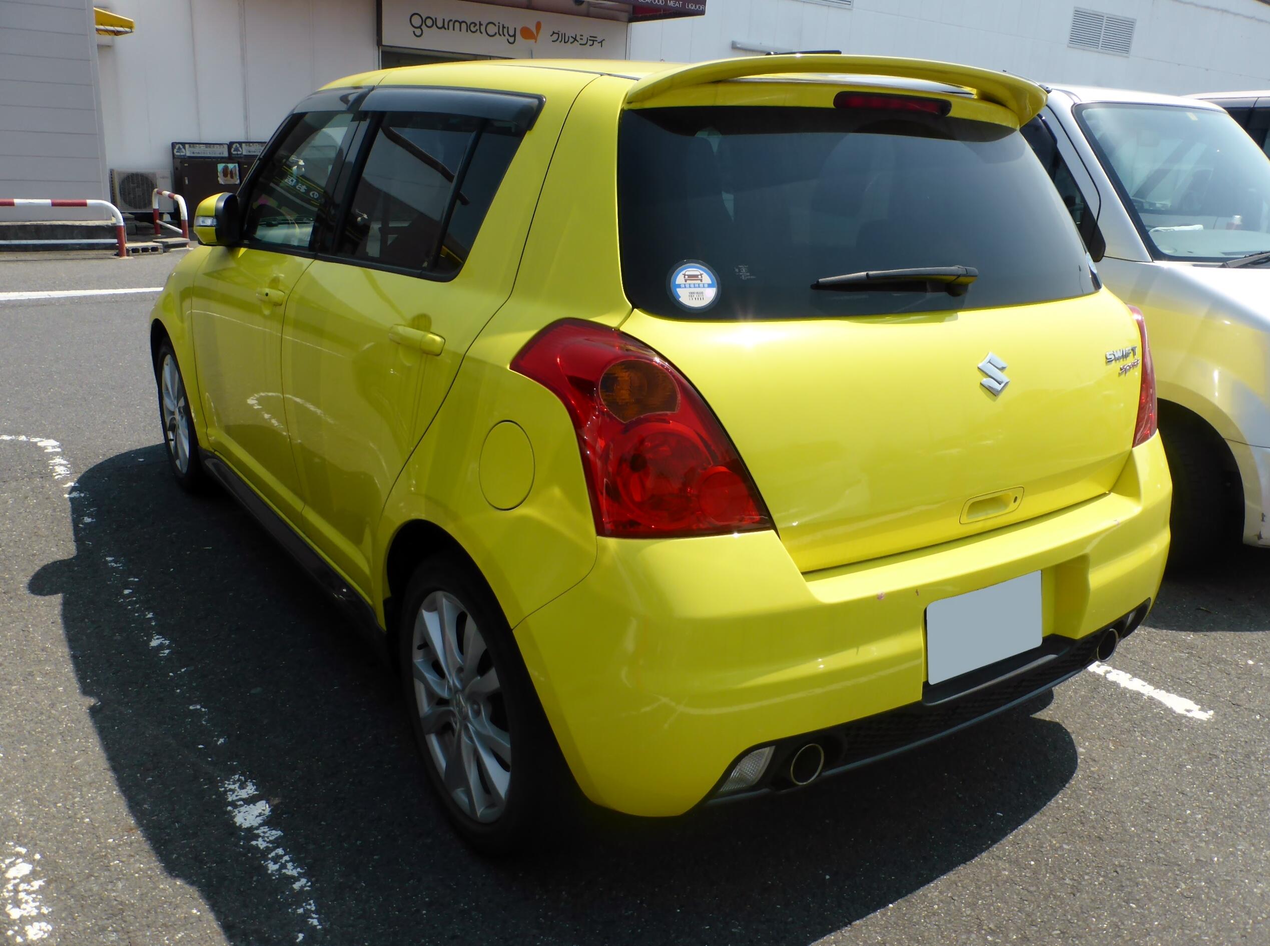 スズキ スイフトスポーツ ZC31Sのリアビュー