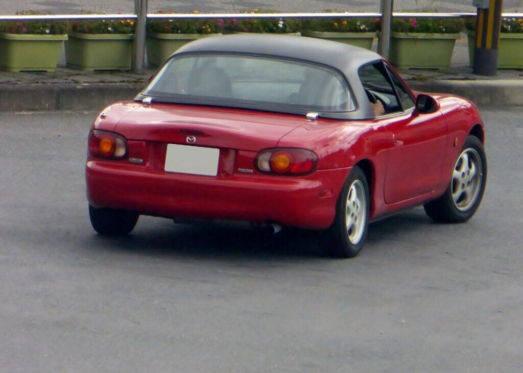 ロードスター(NB)の中古車ガイド【25年落ちを、幌と錆で選ぶ】
