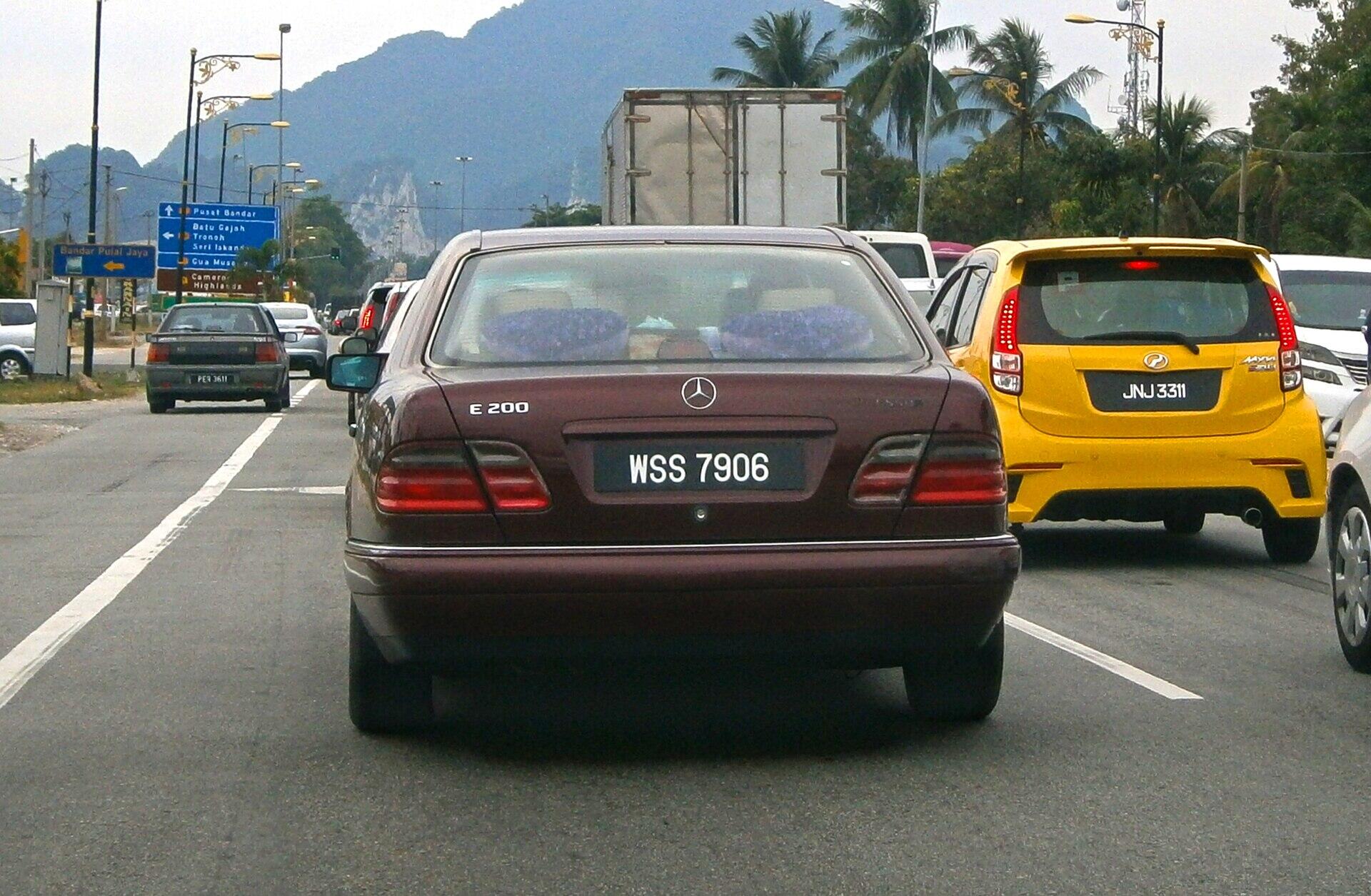 メルセデス Eクラス（W210）